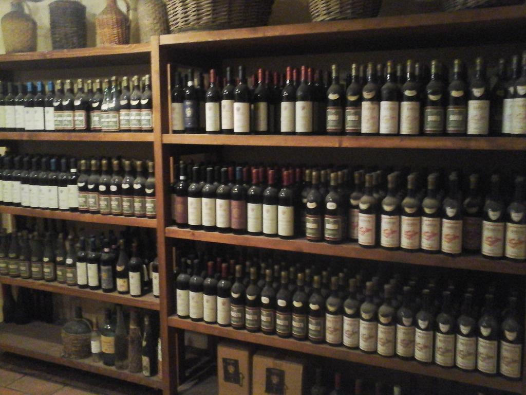 Agriturismo Il Ciabot بارولو المظهر الخارجي الصورة